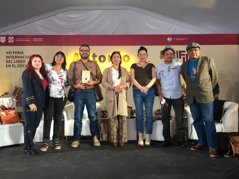 Entrega de premios en la Feria Internacional del Libro en el Zócalo 2022.