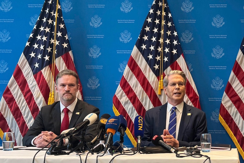 El representante de Comercio y el Secretario del Tesoro de EU anunciaron estas medidas durante su conferencia de prensa en Ginebra, Suiza.