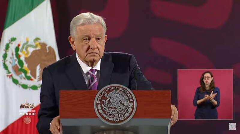 El presidente Andrés Manuel López Obrador da un discurso.