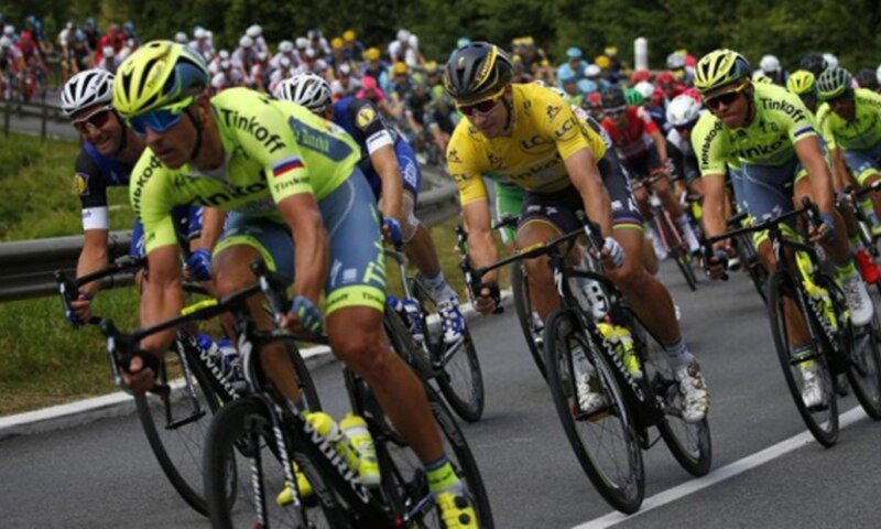 Ciclistas en una carrera