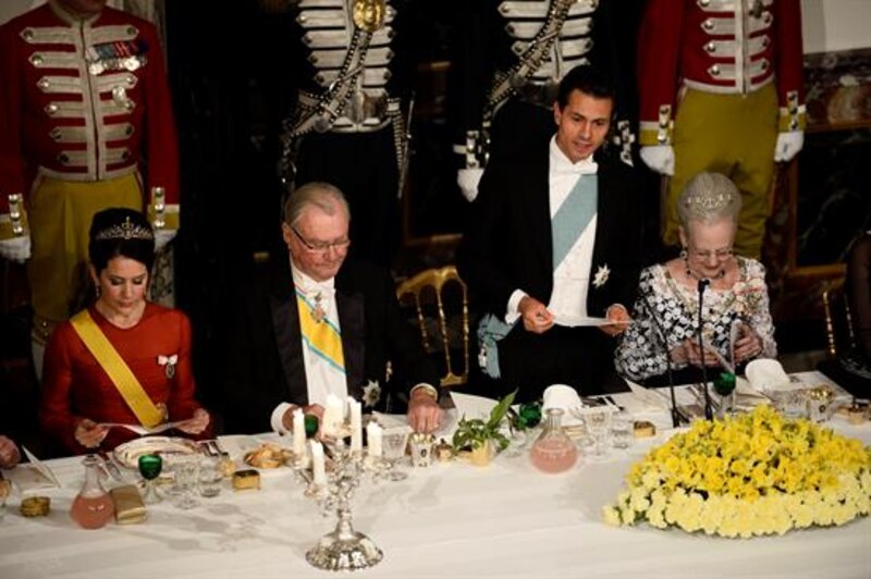 La Familia Real Española en la cena de gala del Premio Nobel