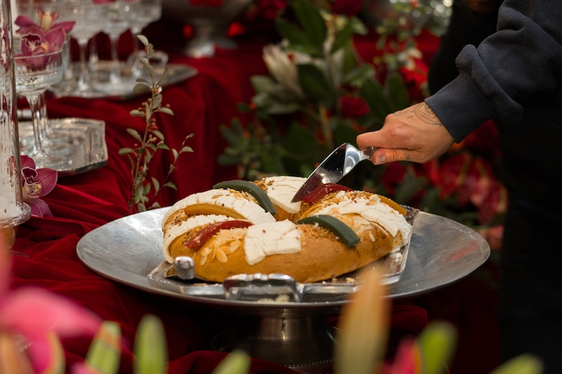 La tradicional partida de Rosca de Reyes en Maestros Joyeros