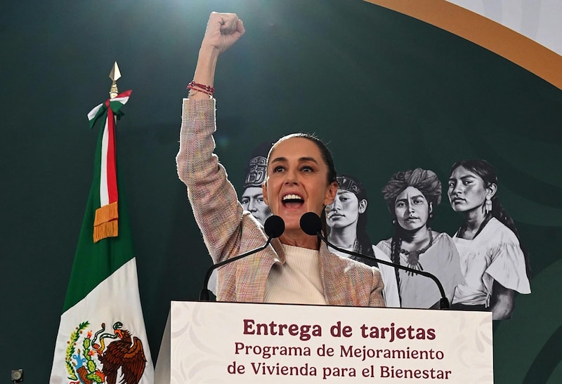 Claudia Sheinbaum, durante una gira de trabajo este sábado en el municipio de Ixtapaluca en el Estado de México