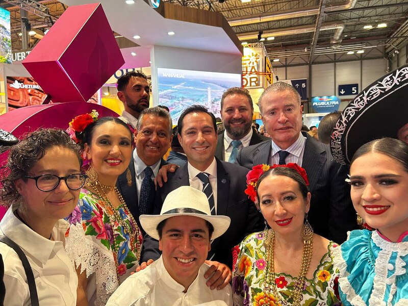 El gobernador de Quintana Roo, Carlos Joaquín González, encabeza la delegación de Quintana Roo en la Feria Internacional de Turismo (Fitur) 2023 en Madrid, España.