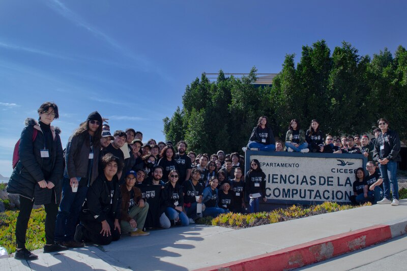 Estudiantes de Ciencias de la Computación en CICESE