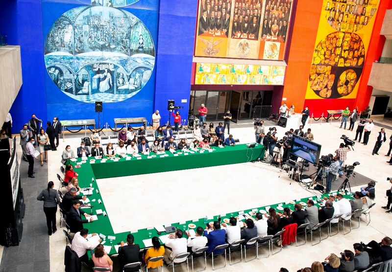 Reunión de trabajo en el Senado de la República