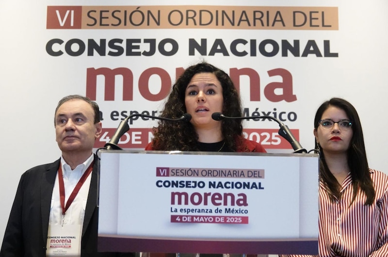 Luisa María Alcalde Luján, presidenta del partido MORENA, encabezó una conferencia de prensa al termino de la VI Sesión Ordinaria del Consejo Nacional Morena.
