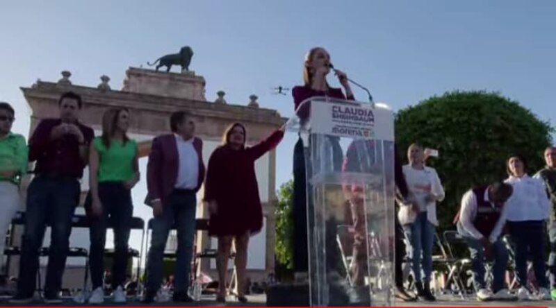 Claudia Sheinbaum, jefa de gobierno de la Ciudad de México, encabeza mitin en el Monumento a la Revolución
