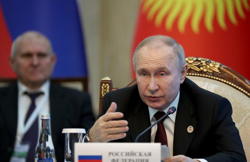 El presidente ruso, Vladimir Putin, pronuncia un discurso ante la Asamblea Federal en Moscú.