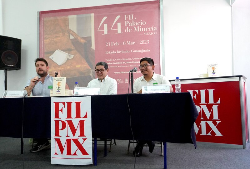 Presentación del libro "La identidad múltiple" de Luis Villoro en la FIL de Minería 2023