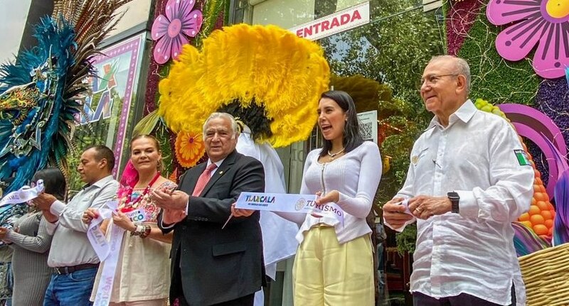 Inauguración de la exposición "Tradición y modernidad en Tlaxcala"