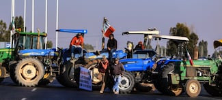 “No hay suficientes recursos para poder cumplir” demandas de agricultores: Sheinbaum    
