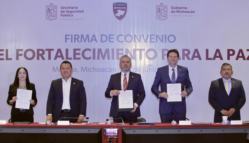 Firma de convenio para el fortalecimiento de la paz en Michoacán