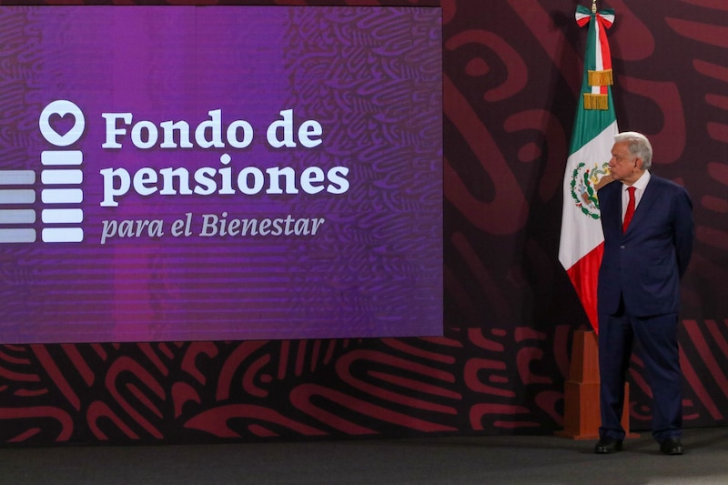 El presidente Andrés Manuel López Obrador anuncia la creación de un fondo de pensiones para el bienestar