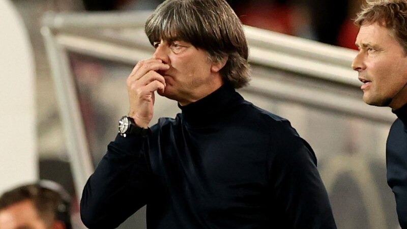 Joachim Löw, entrenador de la selección alemana de fútbol, durante un partido.