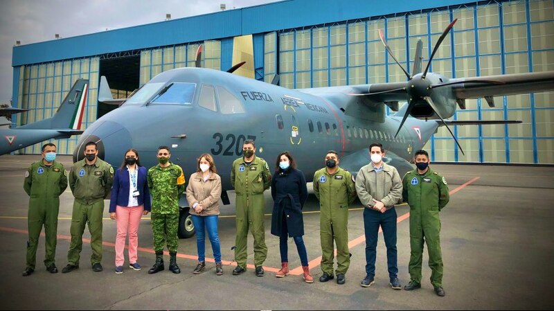 Entrega de un nuevo avión a la Fuerza Aérea Mexicana