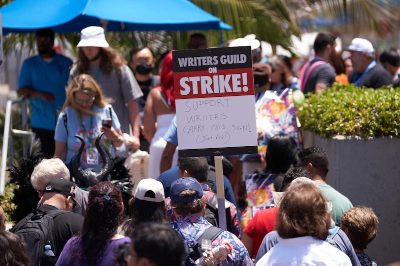 Huelga del Gremio de Escritores en la Comic-Con de San Diego