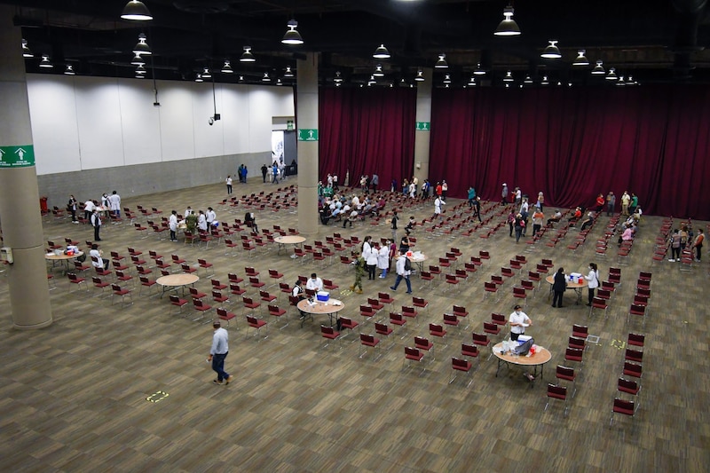 Vacunación masiva contra el COVID-19 en México