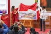Develan billete de la Lotería Nacional que conmemora la Guelaguetza