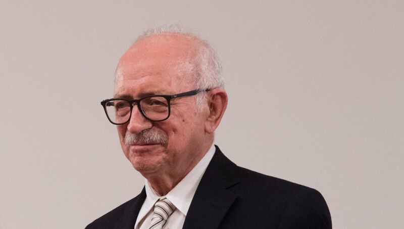 El profesor jubilado de la Universidad de Oviedo, Juan José García García, ha sido galardonado con el Premio Nacional de Investigación 2023 en el área de Ciencias Sociales y Jurídicas.