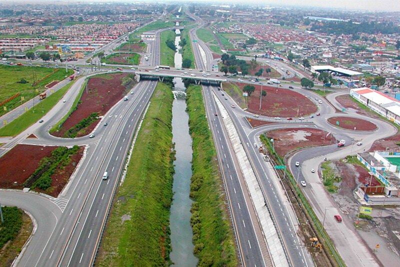 Autopista en la Ciudad de México