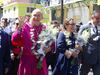 Azucena Cisneros da la bienvenida  a Monseñor José Guadalupe Torres Campos, nuevo Obispo de Ecatepec