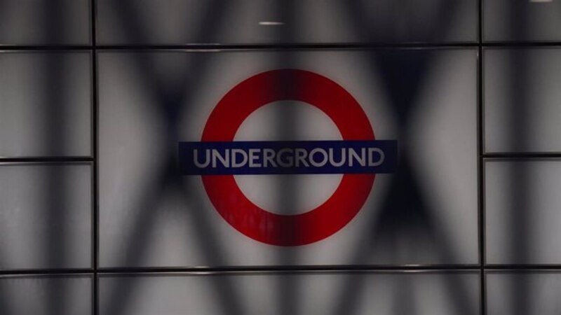 El logo del metro de Londres