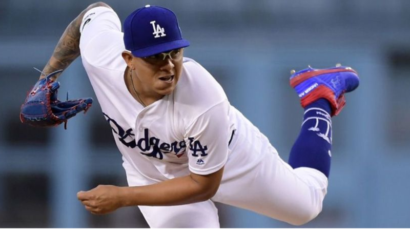 Clayton Kershaw poncha a un bateador
