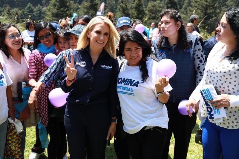 La candidata Romina Contreras se reúne con simpatizantes en Huixquilucan