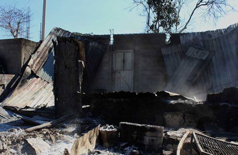 Incendio destruye vivienda en la ciudad de Valparaíso