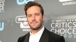 Armie Hammer habla sobre las acusaciones de “canibalismo” que dañaron su carrera