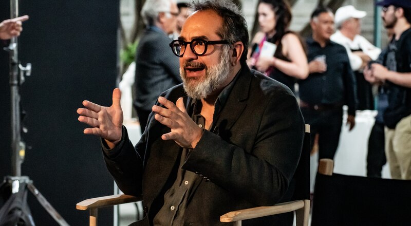 El director de cine mexicano, Guillermo del Toro, habla sobre su nueva película.