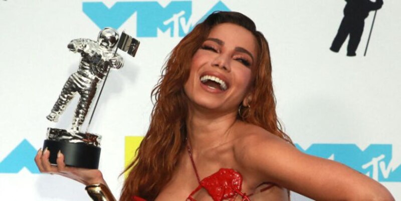 Karol G, la sensación colombiana del reggaetón, triunfa en los MTV VMA 2021