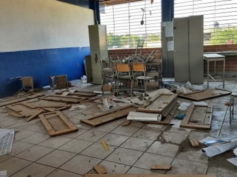 Aula destruida