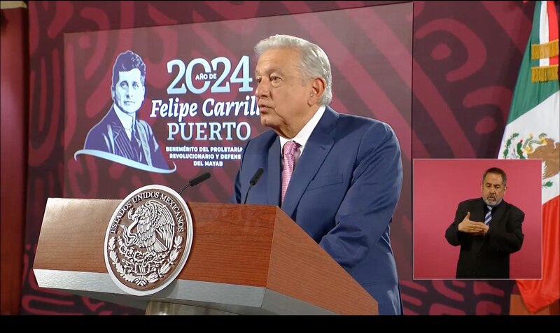 El presidente Andrés Manuel López Obrador encabeza la ceremonia del 106 aniversario de la promulgación de la Constitución Política de los Estados Unidos Mexicanos.