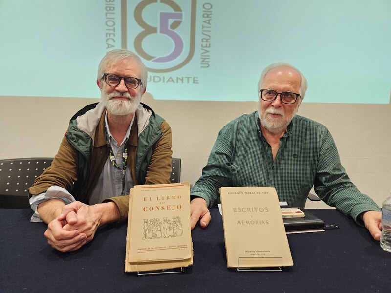 Presentación de libros en la Biblioteca del Estudiante Universitario