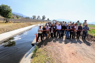 Entregan insumos y equipamiento  a productores mexiquenses para almacenamiento de agua 