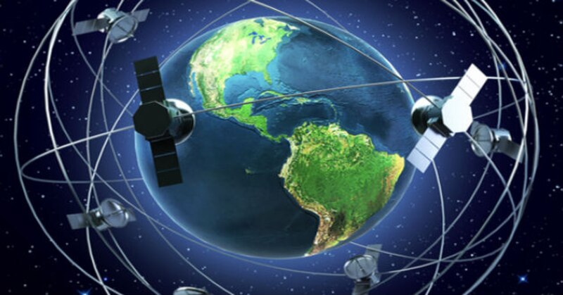 Los satélites en órbita alrededor de la Tierra