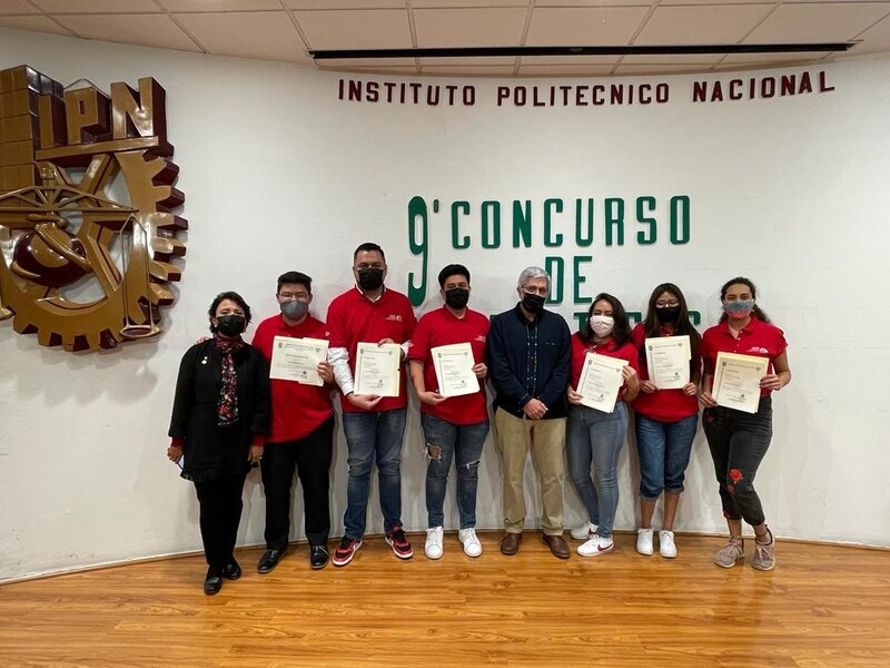 Entrega de reconocimientos a los ganadores del 9no Concurso de Creatividad e Innovación Tecnológica del IPN.