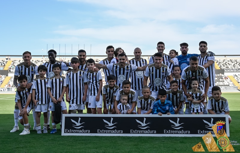 El C.F. Extremadura se prepara para la nueva temporada