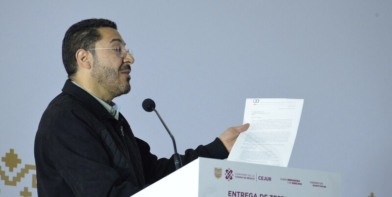Entrega de reconocimientos a trabajadores del CEJUR