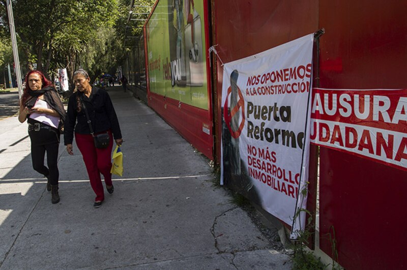 Protesta contra la construcción de la puerta Reforma en la Ciudad de México