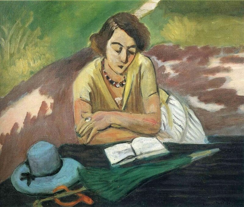 Mujer leyendo un libro