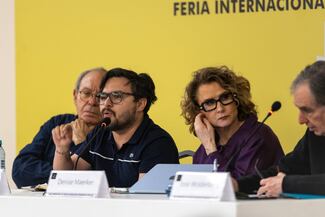 Revisan el año cero del cambio de régimen en México; ¿germina una dictadura?