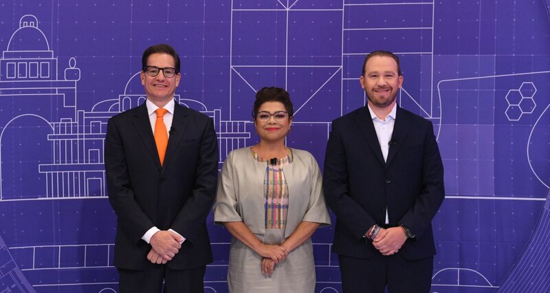 Los candidatos presidenciales en el debate de anoche