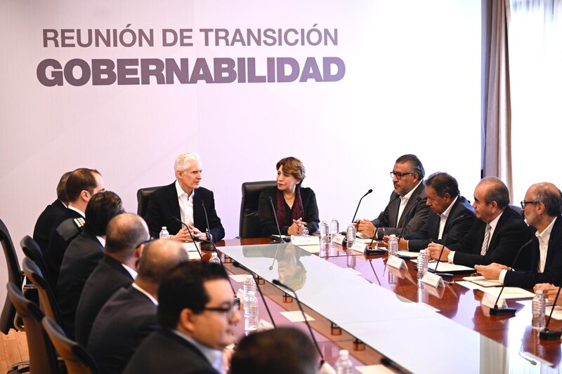 Reunión de transición de gobierno en México