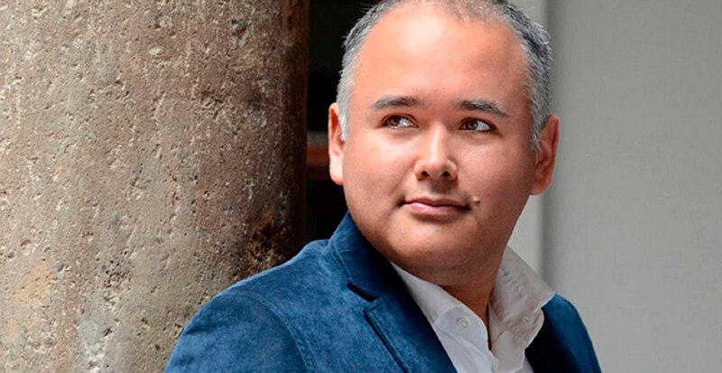 El escritor peruano Santiago Roncagliolo