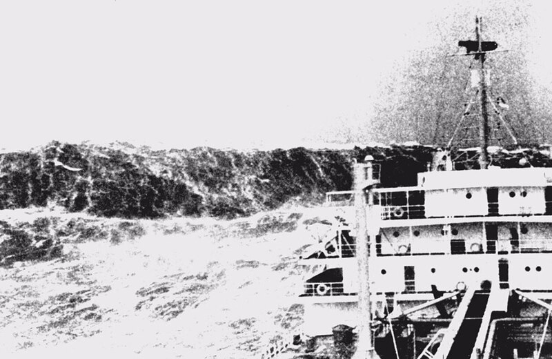 Un barco en medio de una tormenta