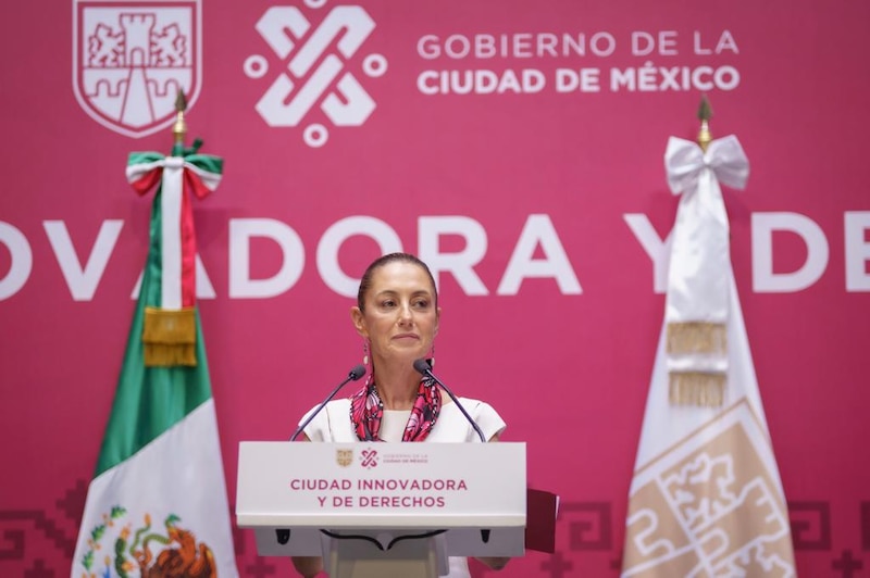 La Jefa de Gobierno, Claudia Sheinbaum, encabeza la ceremonia por el Día Internacional de la Mujer.