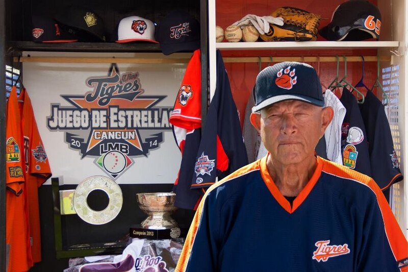 El manager de los Tigres, Roberto "Chapo" Vizcarra, durante el Juego de Estrellas de la LMB en Cancún, 2014.